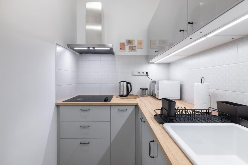 Cute 1Bedroom Center Apartment براغ المظهر الخارجي الصورة