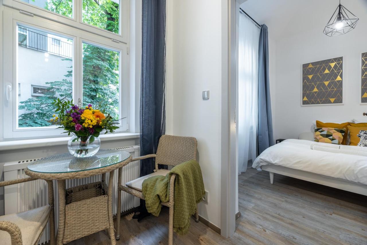Cute 1Bedroom Center Apartment براغ المظهر الخارجي الصورة