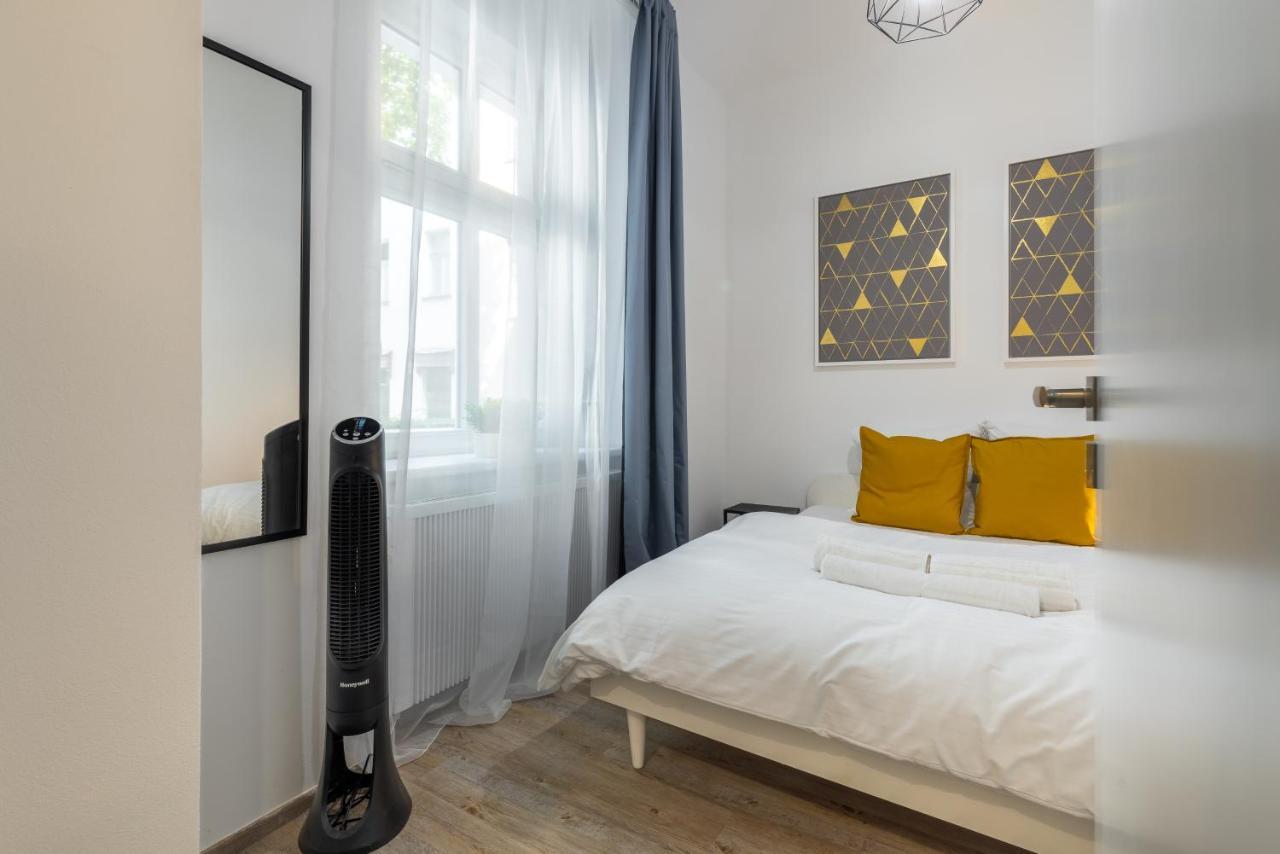 Cute 1Bedroom Center Apartment براغ المظهر الخارجي الصورة